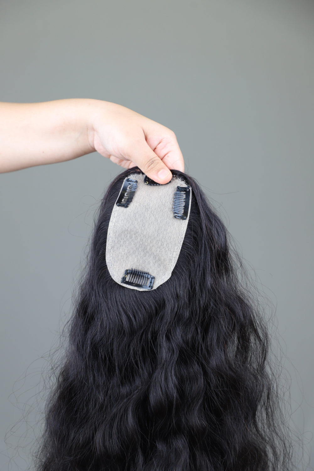 3x5" Wavy Backcomb Topper black 24 Inch