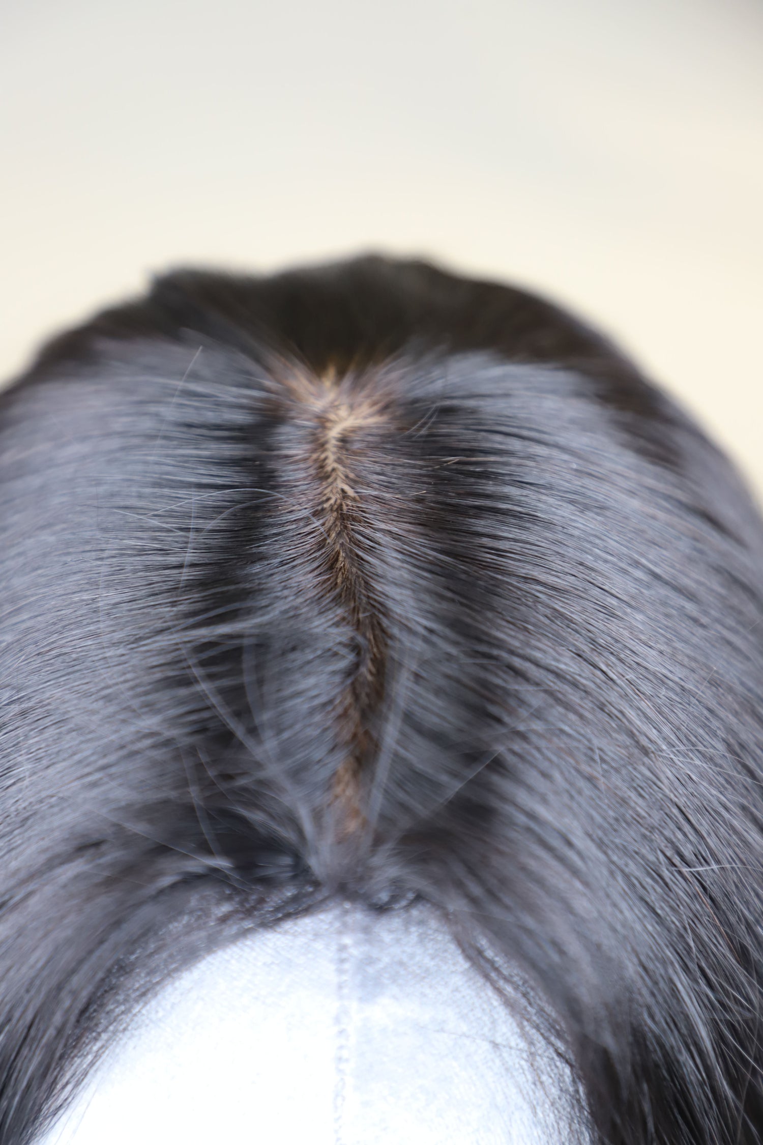 3x5" Wavy Backcomb Topper color 18 Inch