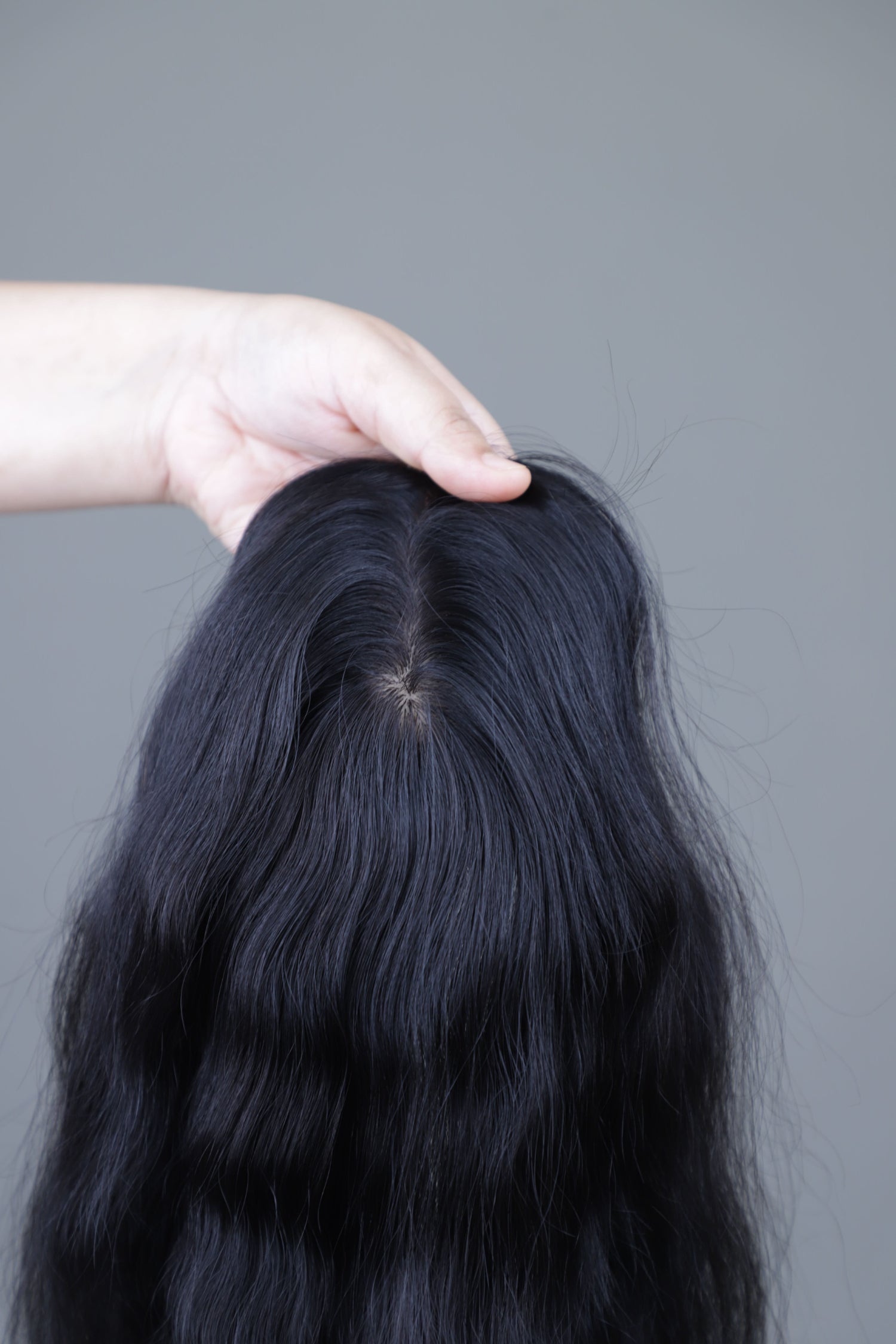 3x5" Wavy Backcomb Topper color 18 Inch