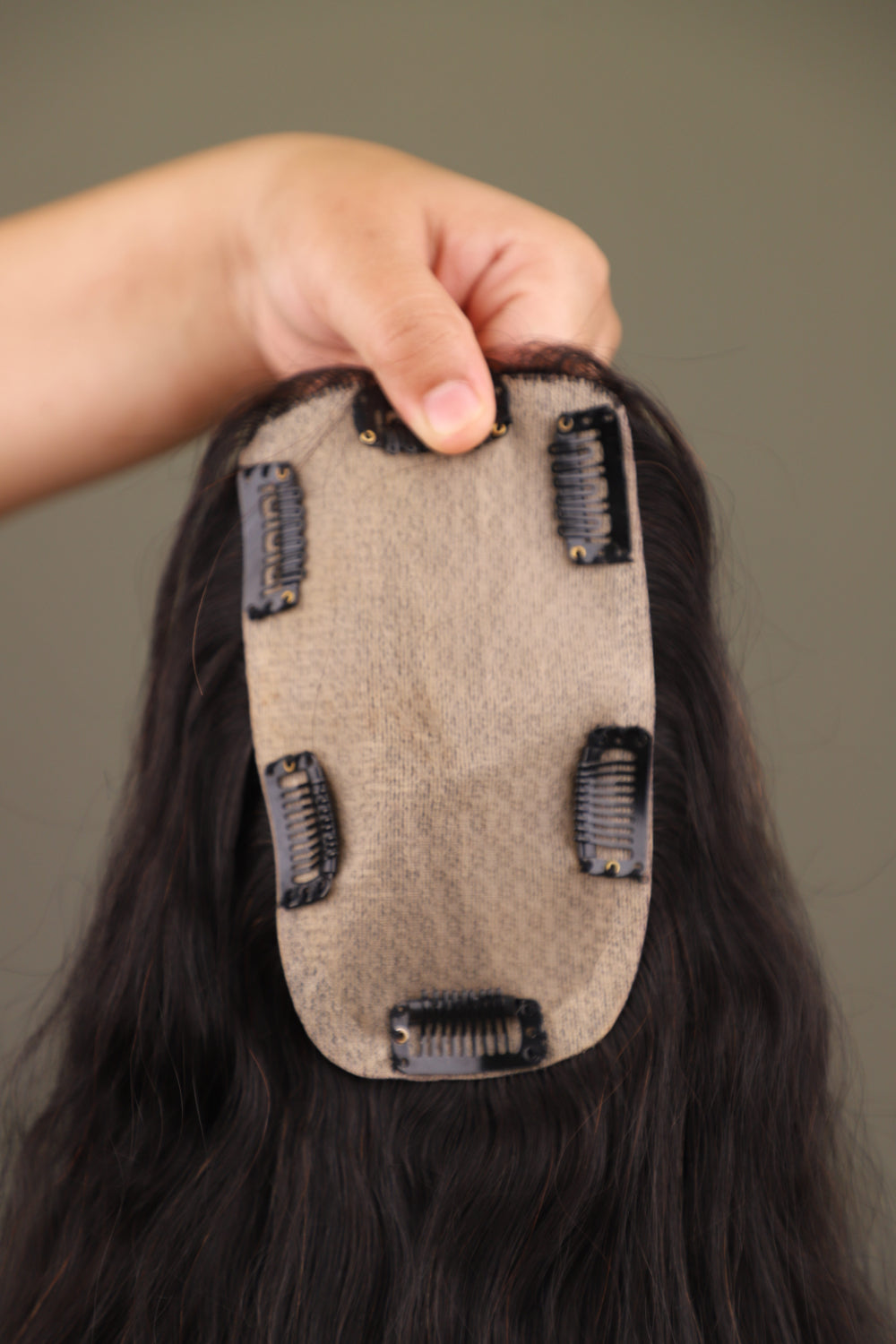 4x6" Wavy Backcomb Topper Black 18 inch