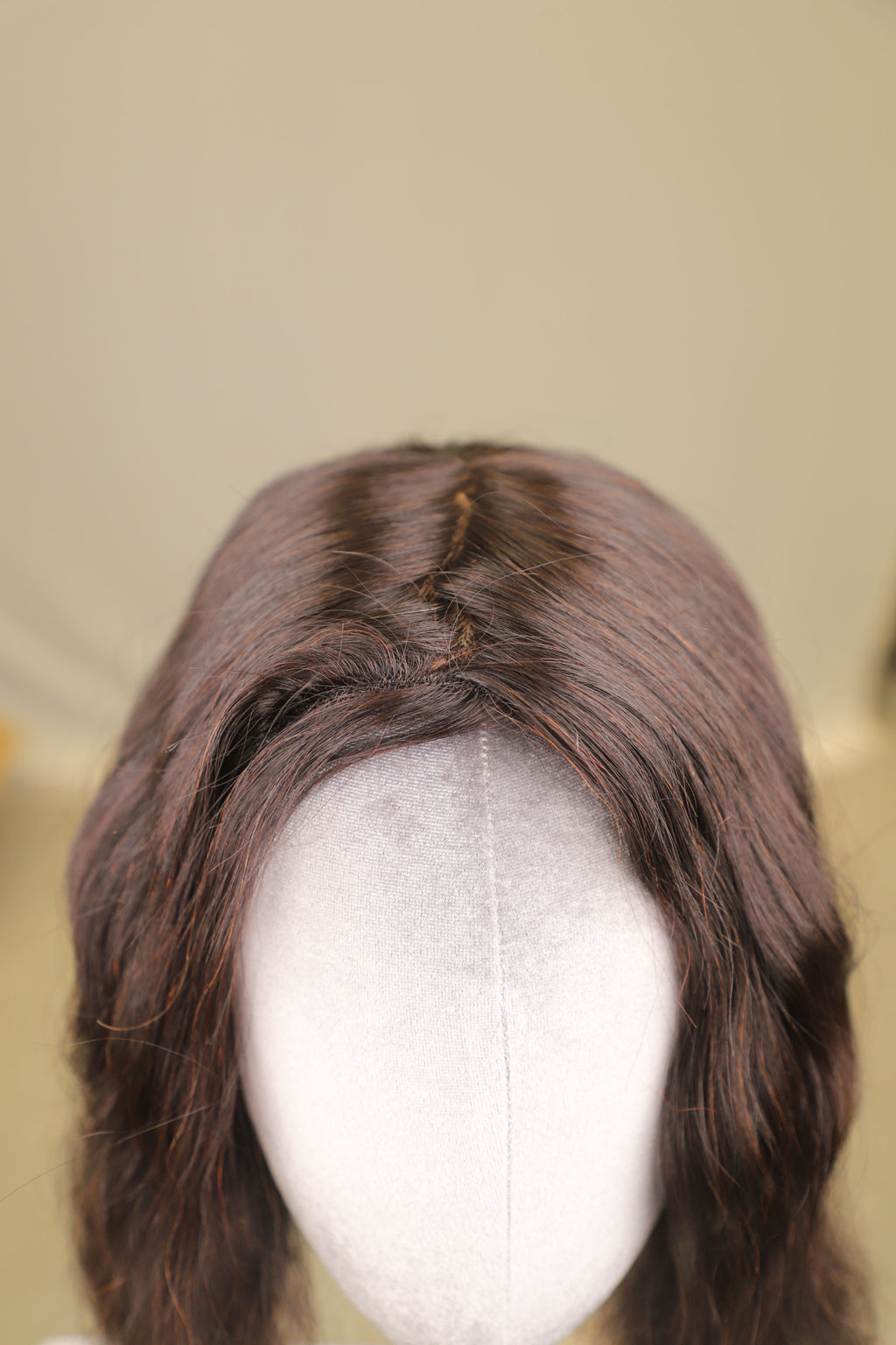 4x6" Wavy Backcomb Topper Black 18 inch